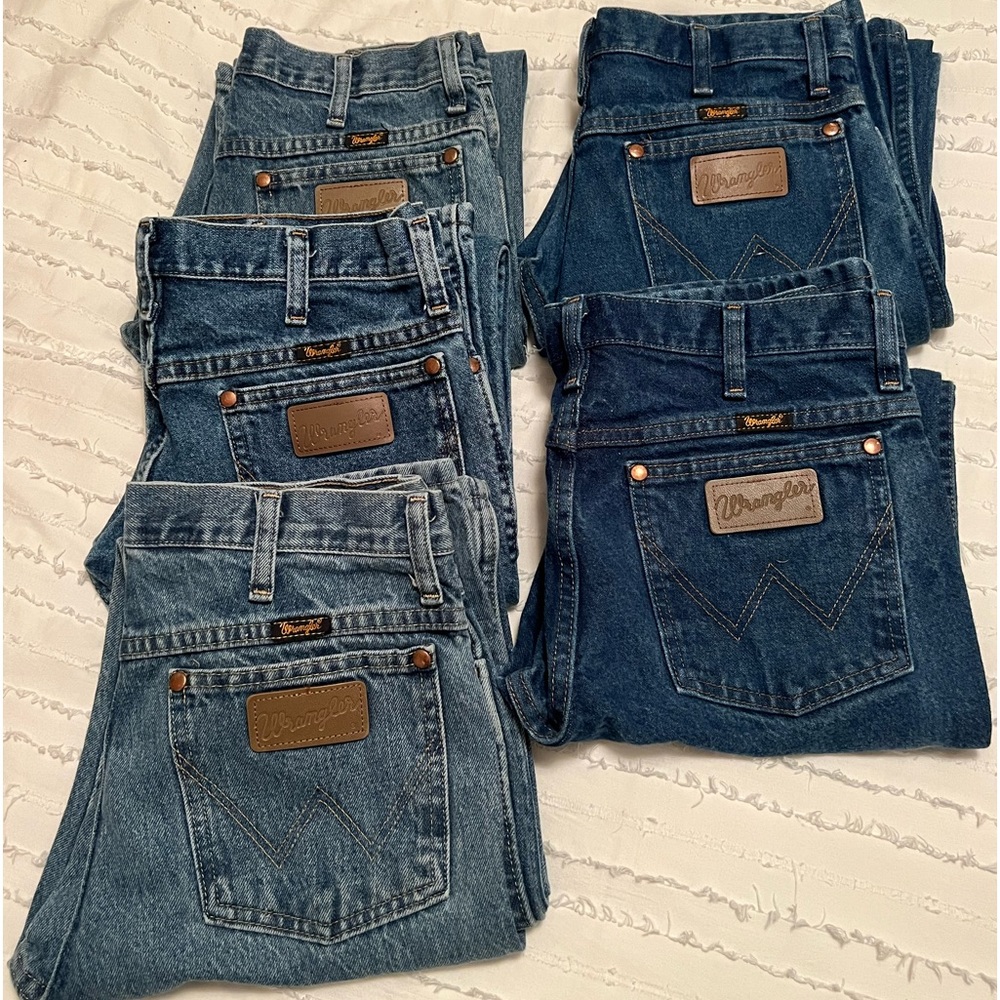 (5) Wrangler’s Cowboy Cut Jeans